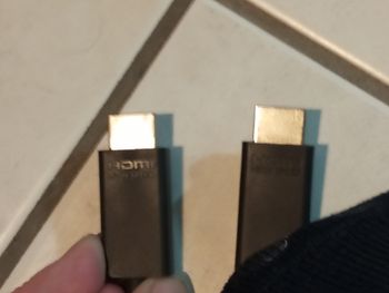 1 Câble HDMI Neuf + 1 Câble Internet Freebox Neuf Jamais Servi 