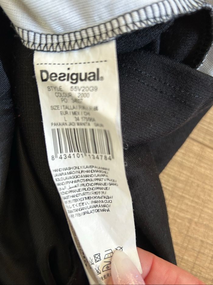 Robe noire et rose à manches longues Desigual taille L bon état - photo numéro 10