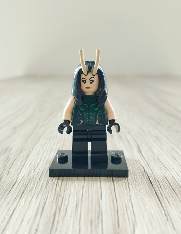 LEGO Marvel Mantis