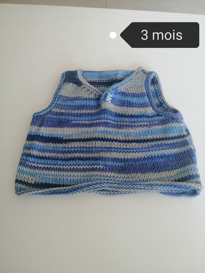 Pull sans manches 3 mois