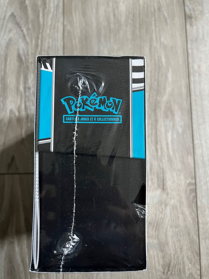 POKÉMON - COFFRET DRESSEUR FOUDRE NOIR - ETB EV 10.5 - FR NEUF & DEFAUT SCELLAGE - photo numéro 5