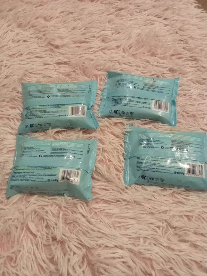 Lot paquet démaquille - photo numéro 8