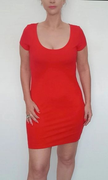 Robe t-shirt moulante rouge h&m taille 38