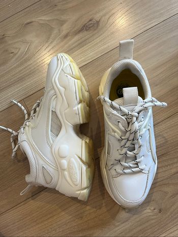 Basket Buffalo T37  femme