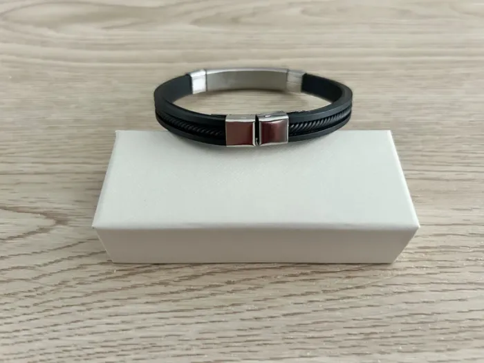 Bracelet Noir Neuf - photo numéro 2