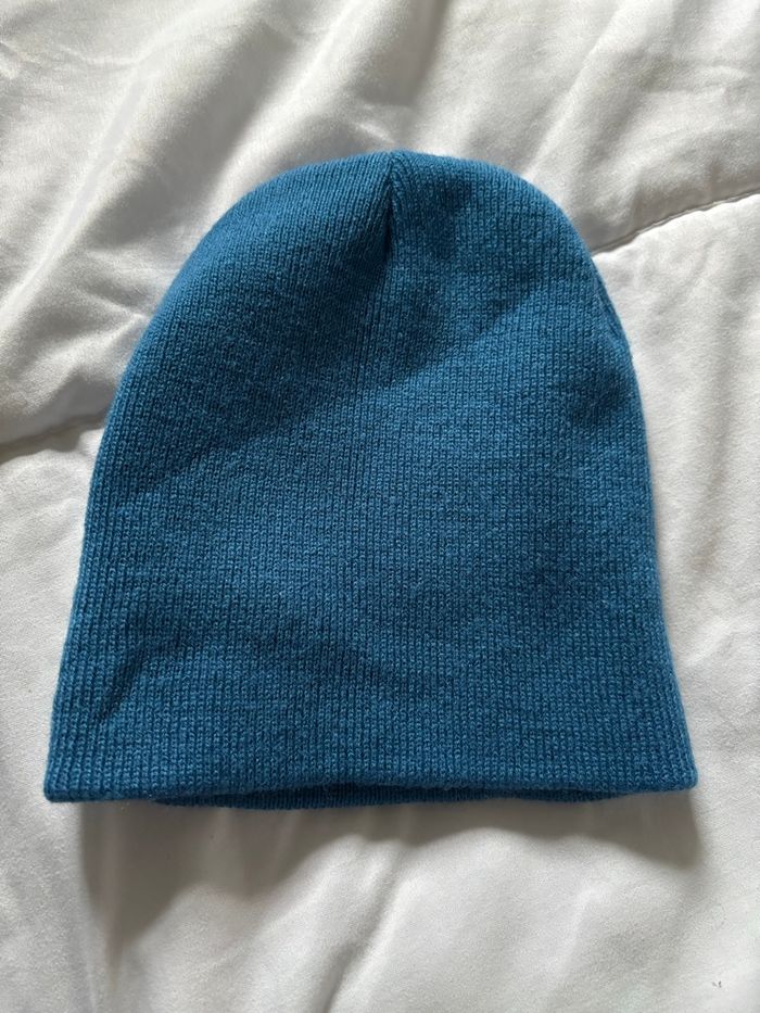 Bonnet bleu en acrylique - photo numéro 3