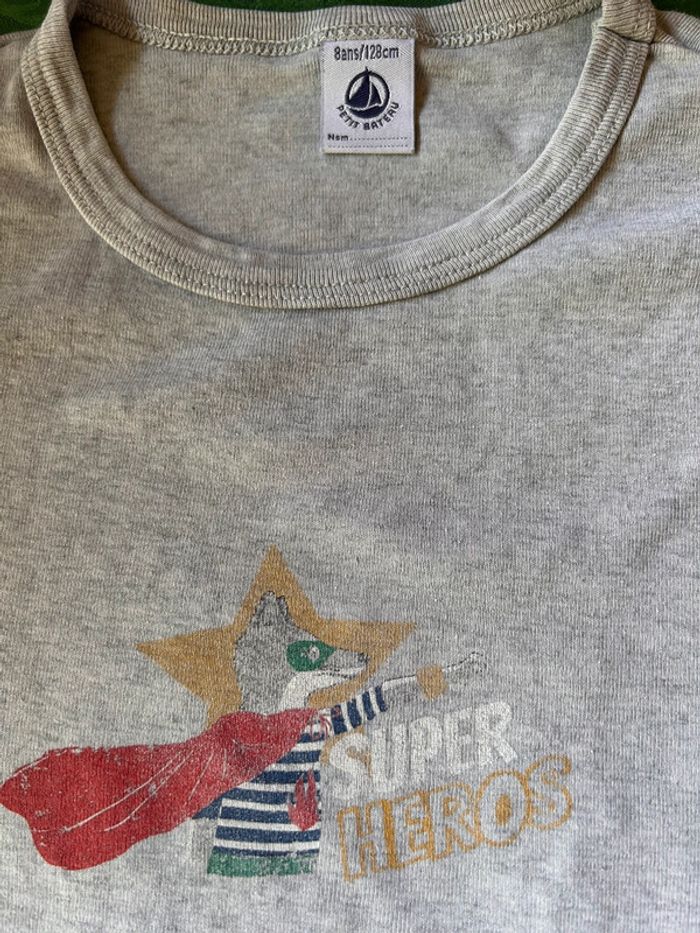 Lot 2 t-shirts 8 ans Petit Bateau - photo numéro 2