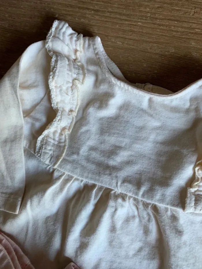 Lot ensemble 4 pièces bébé fille legging t-shirt Ml Gemo Kiabi 1 mois parfait état - photo numéro 2