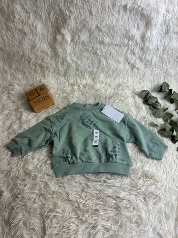 Pull menthe Kiabi taille 6 mois