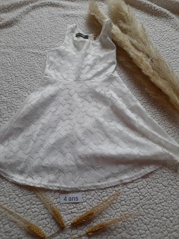 Robe 4 ans