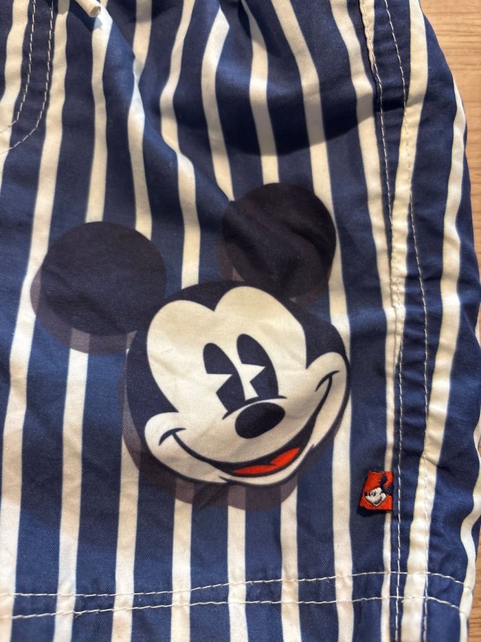 Short de bain Mickey garçon taille 23 mois 2 ans - photo numéro 3