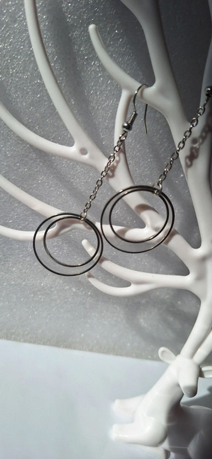 Boucles d'oreilles pendantes fait main - photo numéro 3