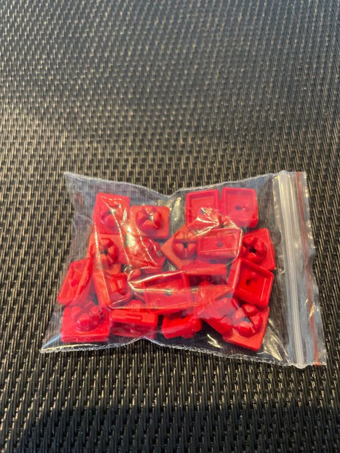 Playmobil lot 20 clips attaches fixations rouges pièces détachées - photo numéro 2