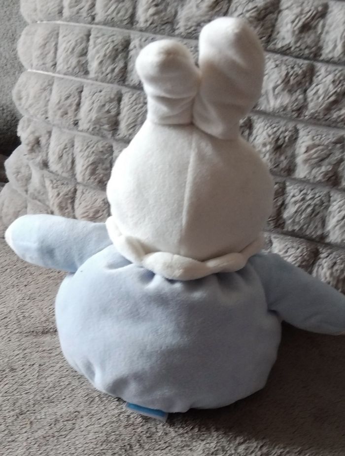 Doudou peluche boule lapin bleu et blanc - Klorane - photo numéro 2