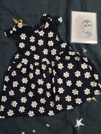 Robe marine a fleurs _ 1 mois