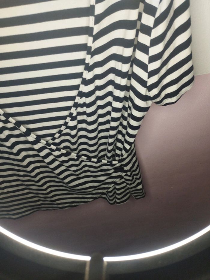 T-shirt taille L marque sixth sense - photo numéro 4