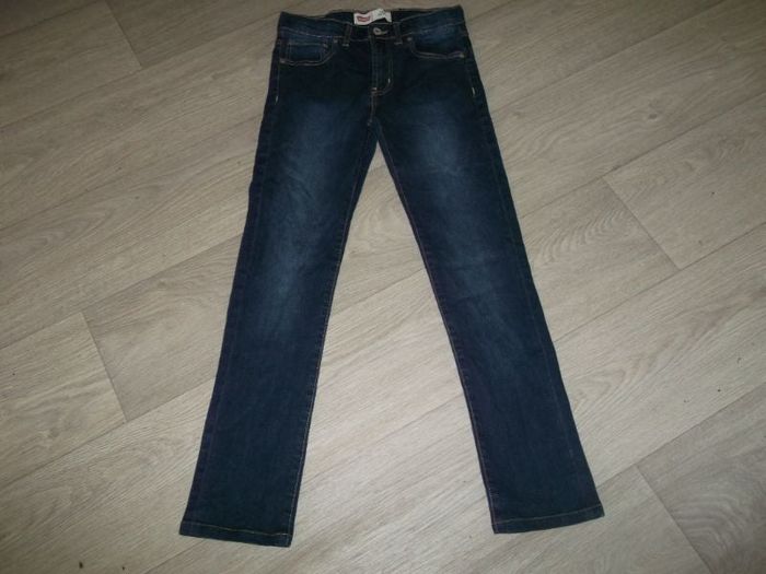 Jean LEVIS 510 skinny bleu foncé taille 14 ans TBE