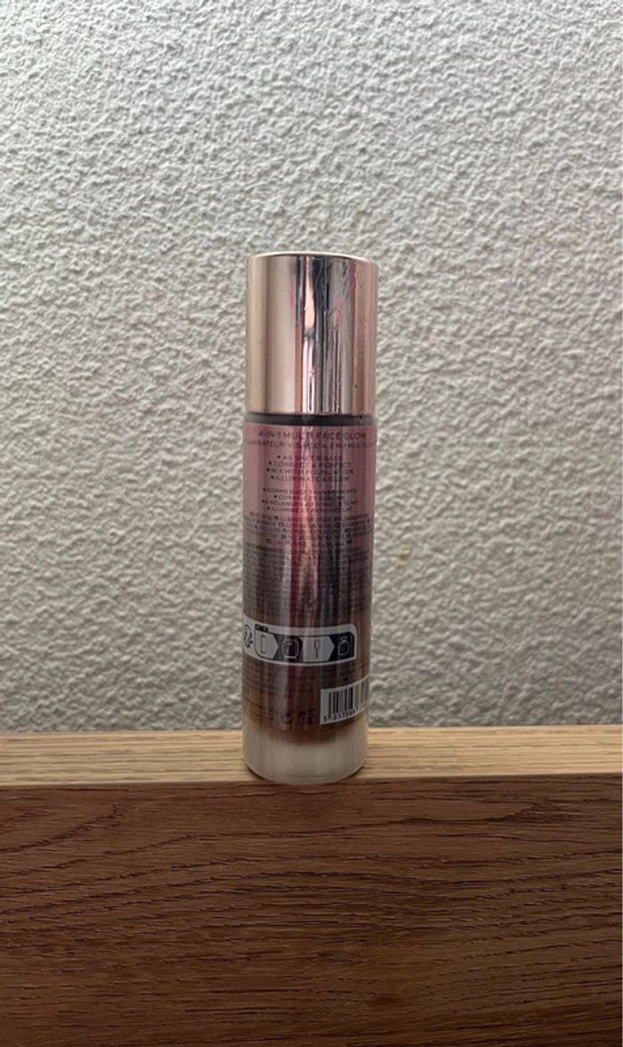Bright Light Face glow Makeup revolution - photo numéro 3