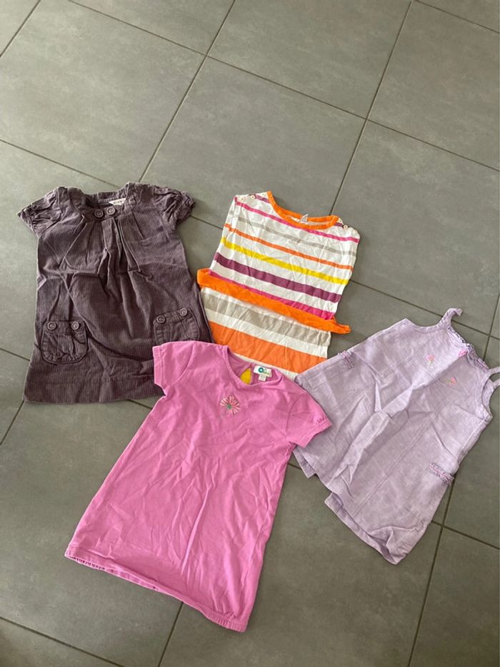 Lot ensemble robe vêtement été fille taille 4 ans