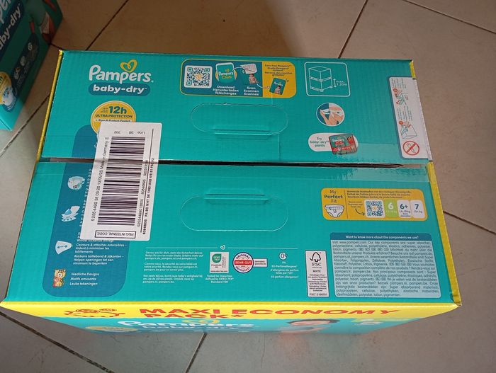 Carton pack pampers baby dry taille 6 neuf - photo numéro 2