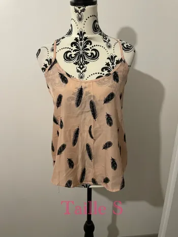 Débardeur fine bretelle abricot motif plume noir dos croisé taille S
