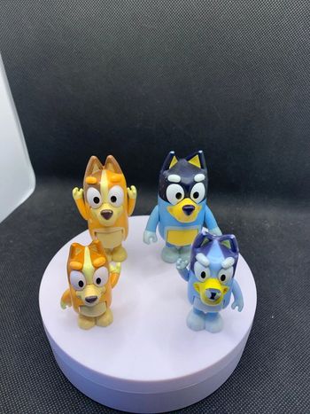 Figurines famille bluey