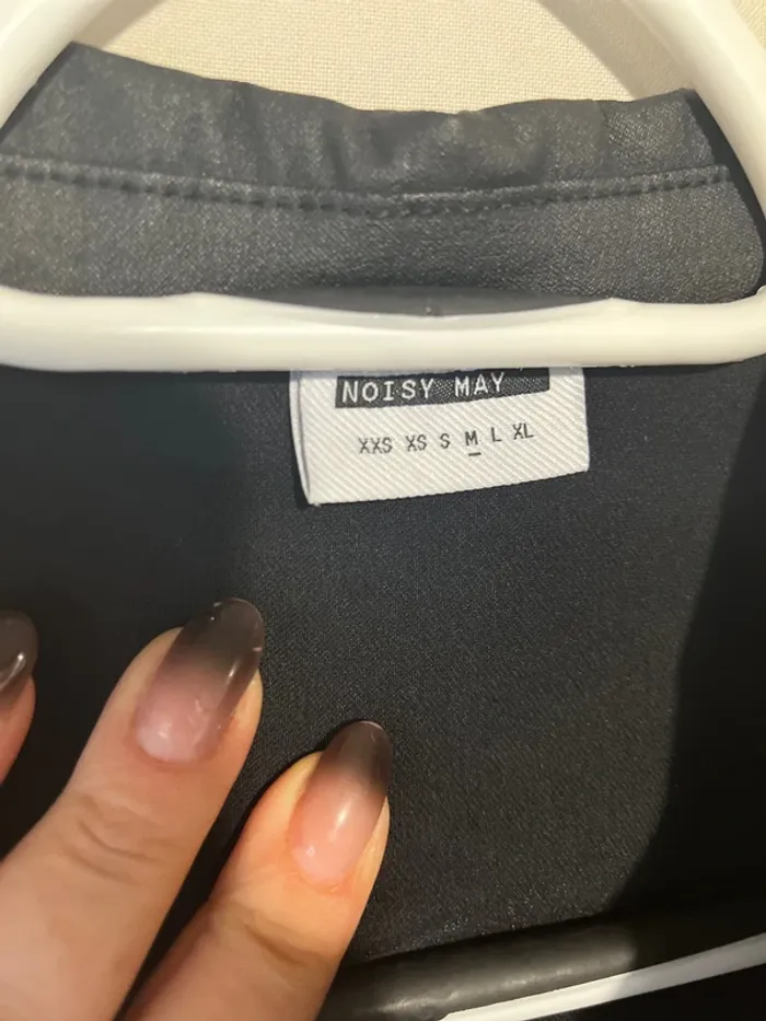 robe noire - photo numéro 5