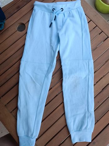 Jogging bleu ciel 122-128cm