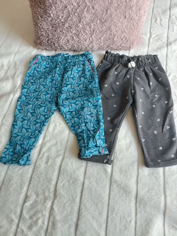 Lot 2 pantalons Obaibi 18 mois