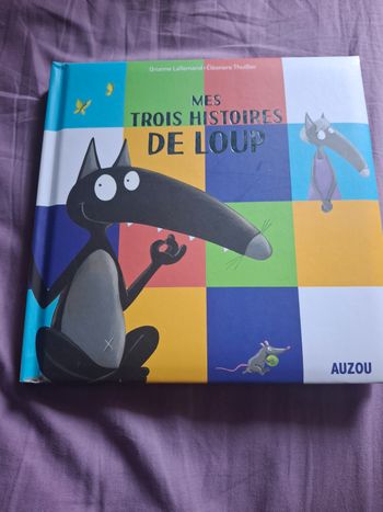 Livre "mes trois histoires de loup"