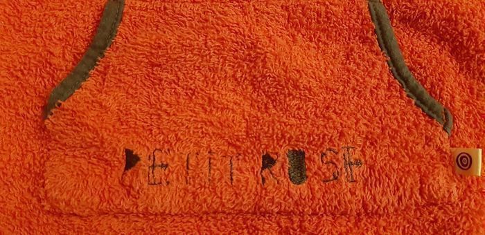 Cape de bain 6-12M - photo numéro 3