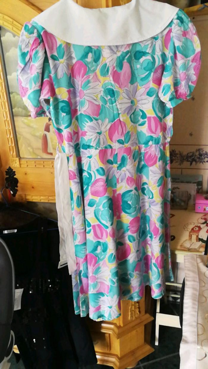 Très jolie robe - photo numéro 4