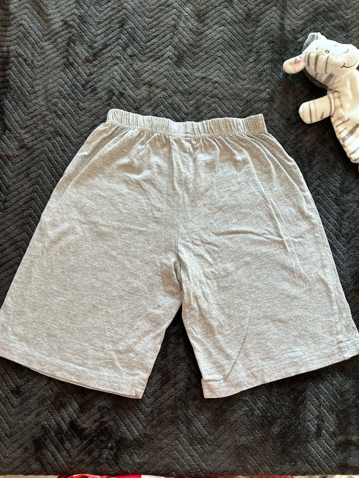 Short 6 ans - photo numéro 3