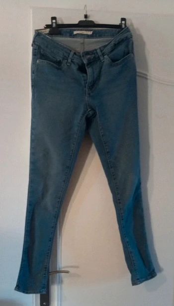 Jeans skinny. Taille 27. Levi's