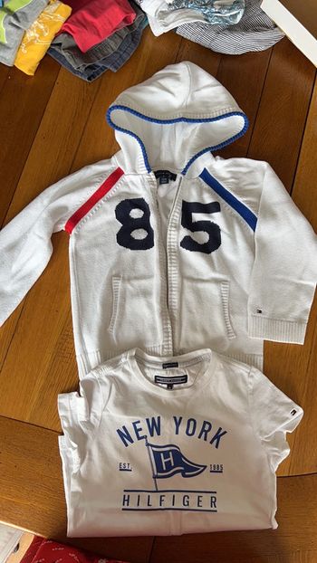 Gilet + t-shirt garçon Tommy Hilfiger