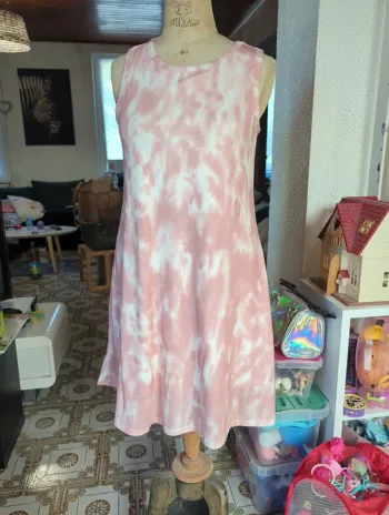 Robe évasée tie and die