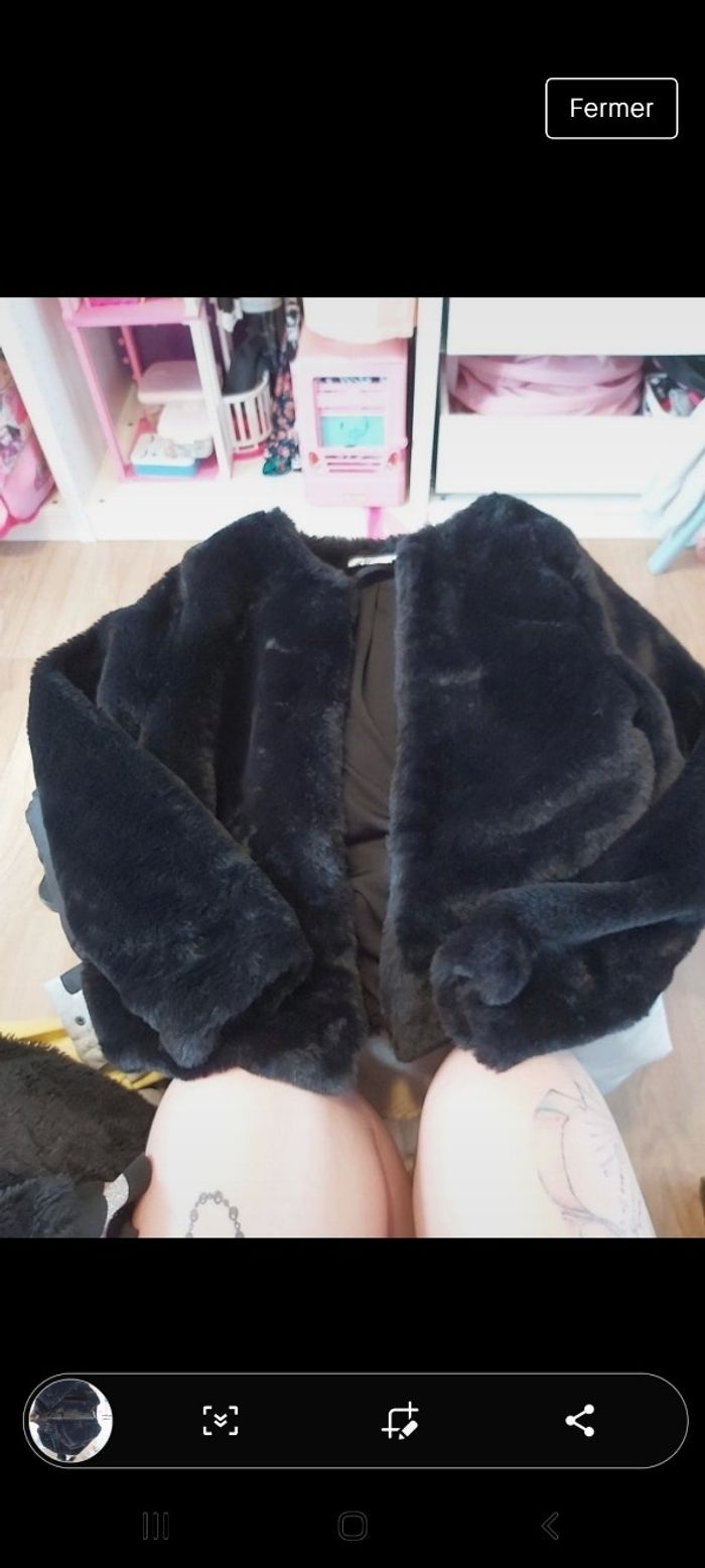 Veste en fausse fourrure h&m taille 12 ans 152cm - photo numéro 1