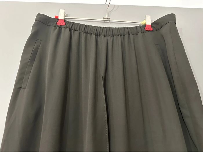 Pantalon ouvert devant zara taille M kaki - photo numéro 4