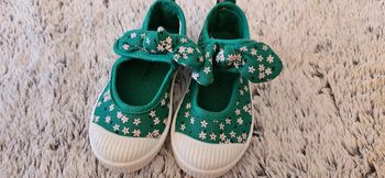 chaussures bébé fille neuve