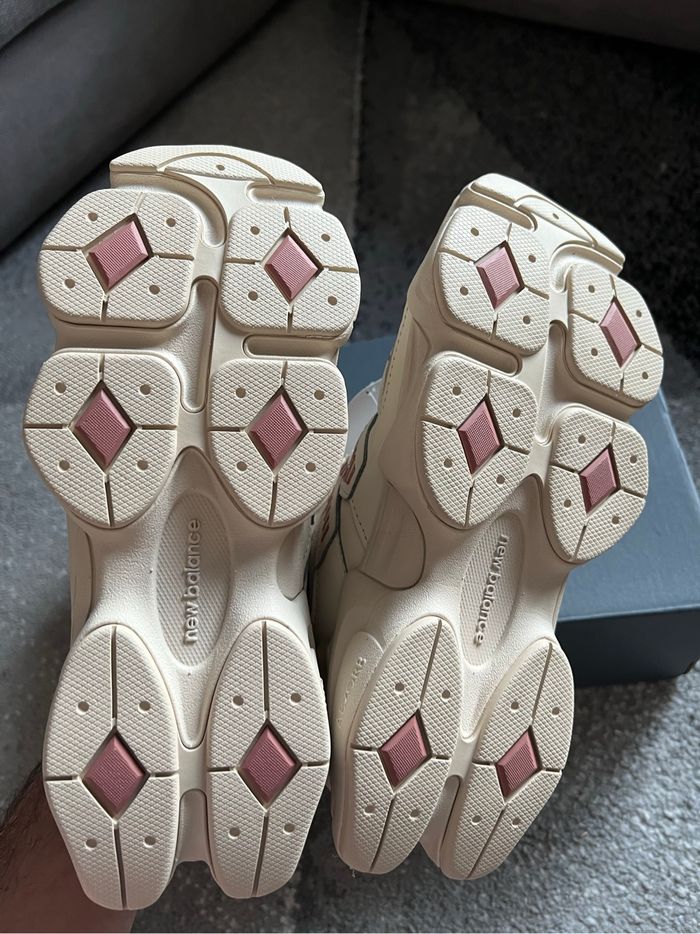 New Balance 9060 bonne beige wine - photo numéro 7