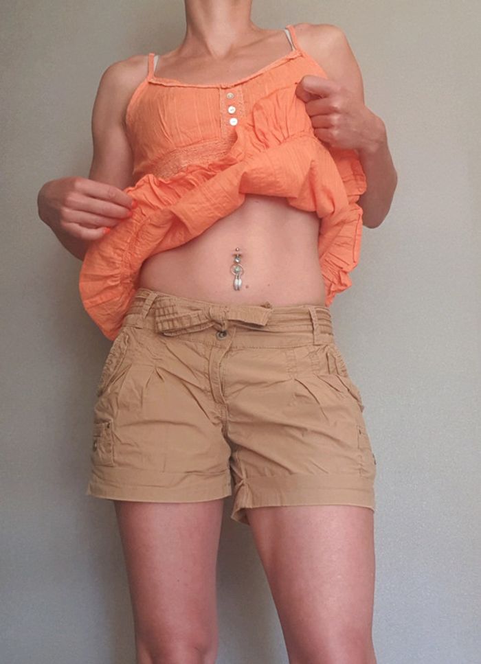 Short sympa avec nœud taille 36 couleur camel