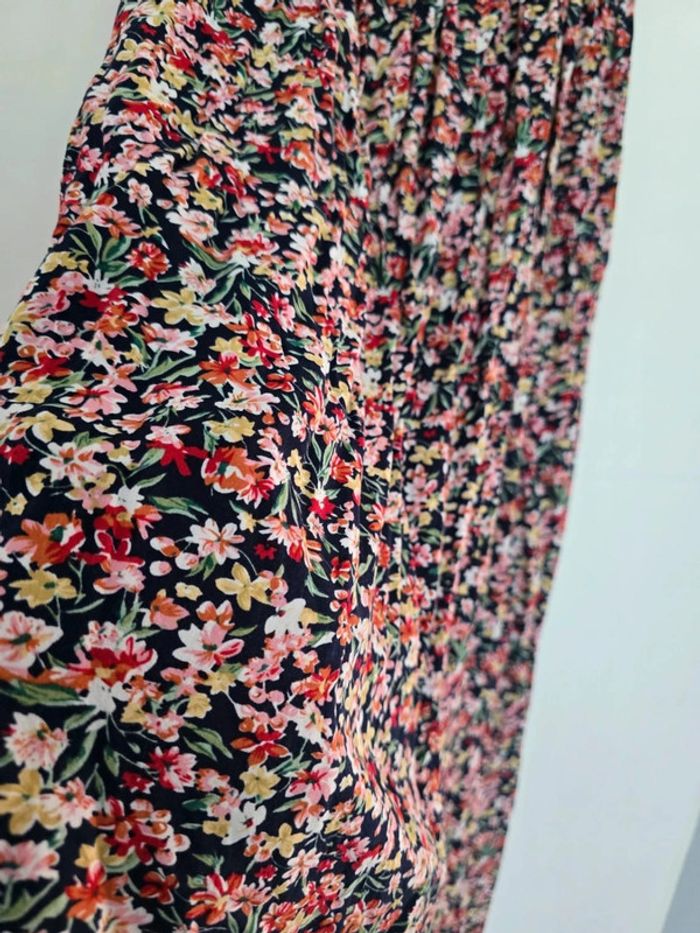Robe longue rose fleurie - photo numéro 2