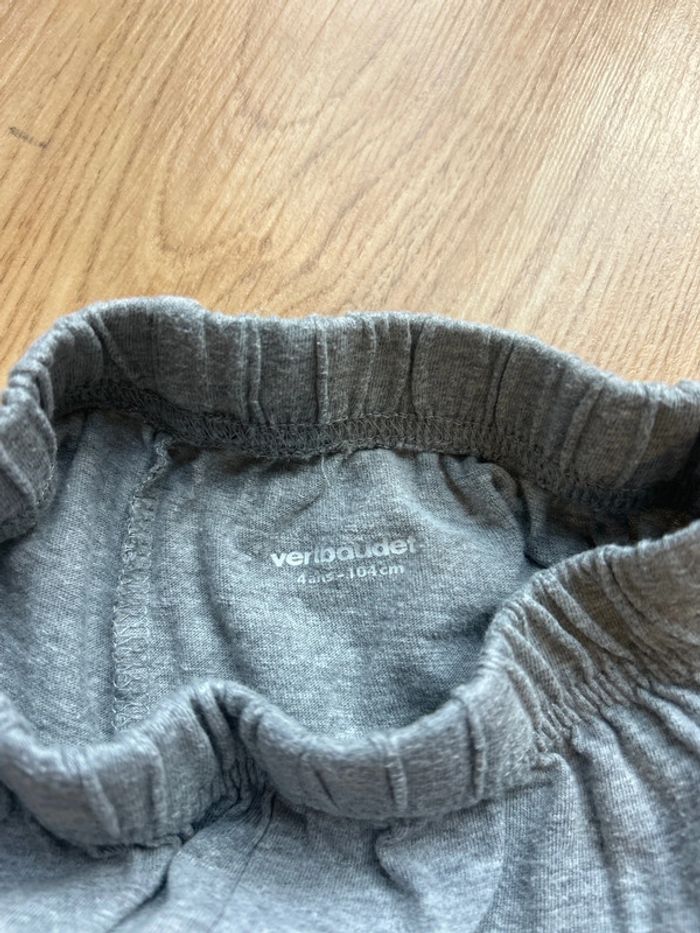 Short Vertbaudet taille 4 ans - photo numéro 2