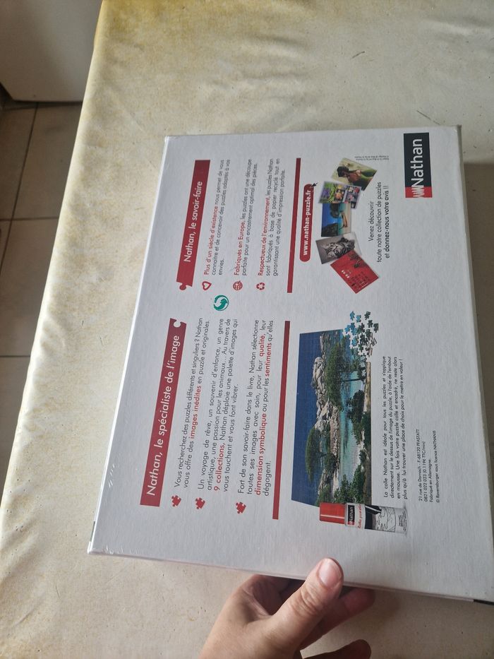 Puzzle 1000 pièces neuf.   Misstigri. Dd1131 - photo numéro 2