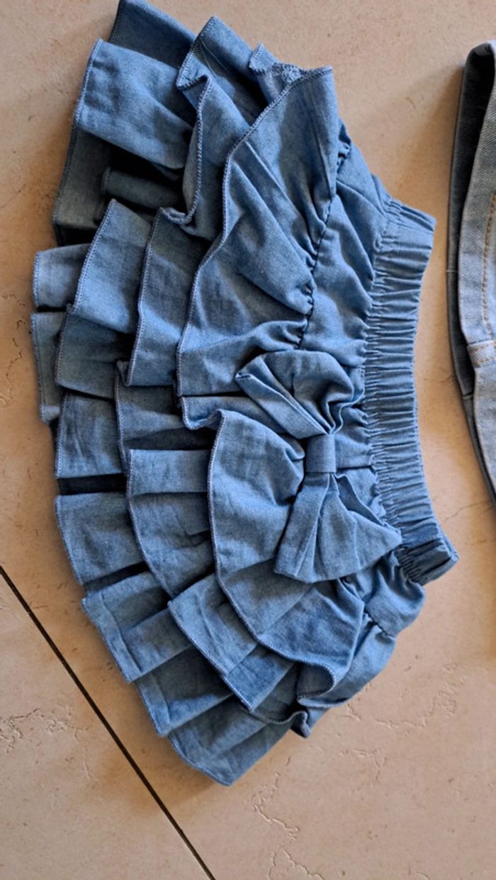 Lot jupes en jeans - photo numéro 2