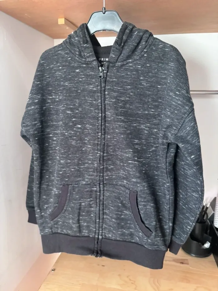 Veste à capuche gris anthracite Chine • Primark • 10 ans - photo numéro 2