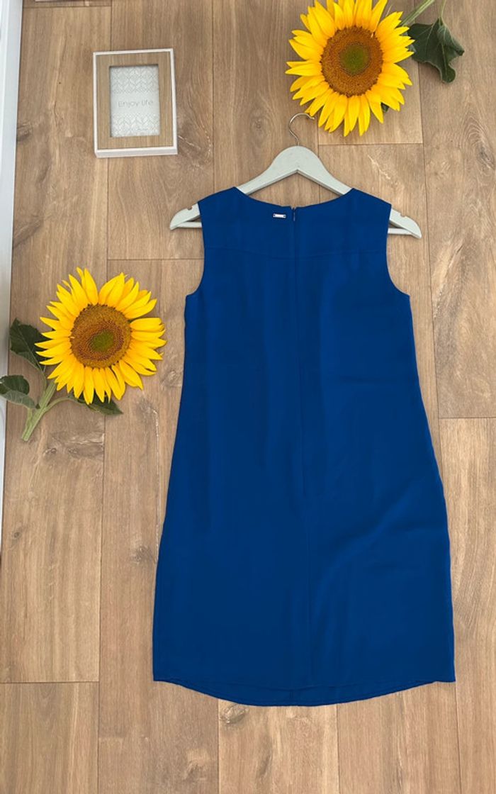 Jolie robe bleue - photo numéro 5