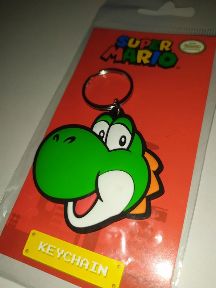 Porte-clés Yoshi Nintendo Super Mario Bros. neuf - photo numéro 2