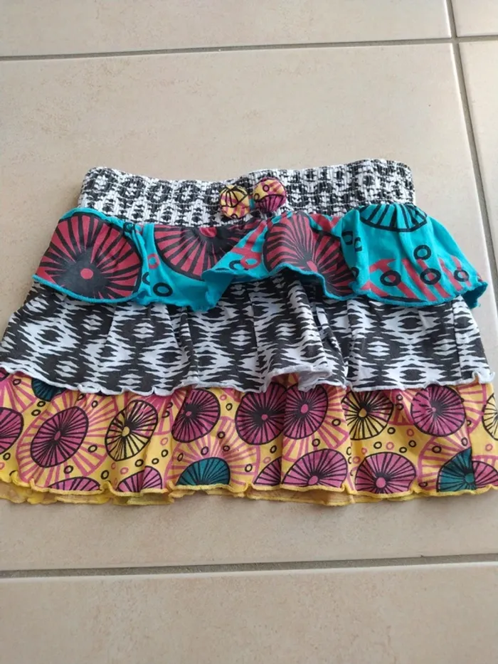 Jupe fille taille 5 ans marque haora