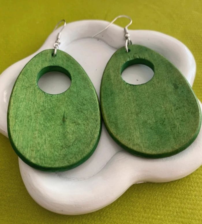 Boucles d’oreilles xxl vintages goutte d’eau verte en bois - photo numéro 2